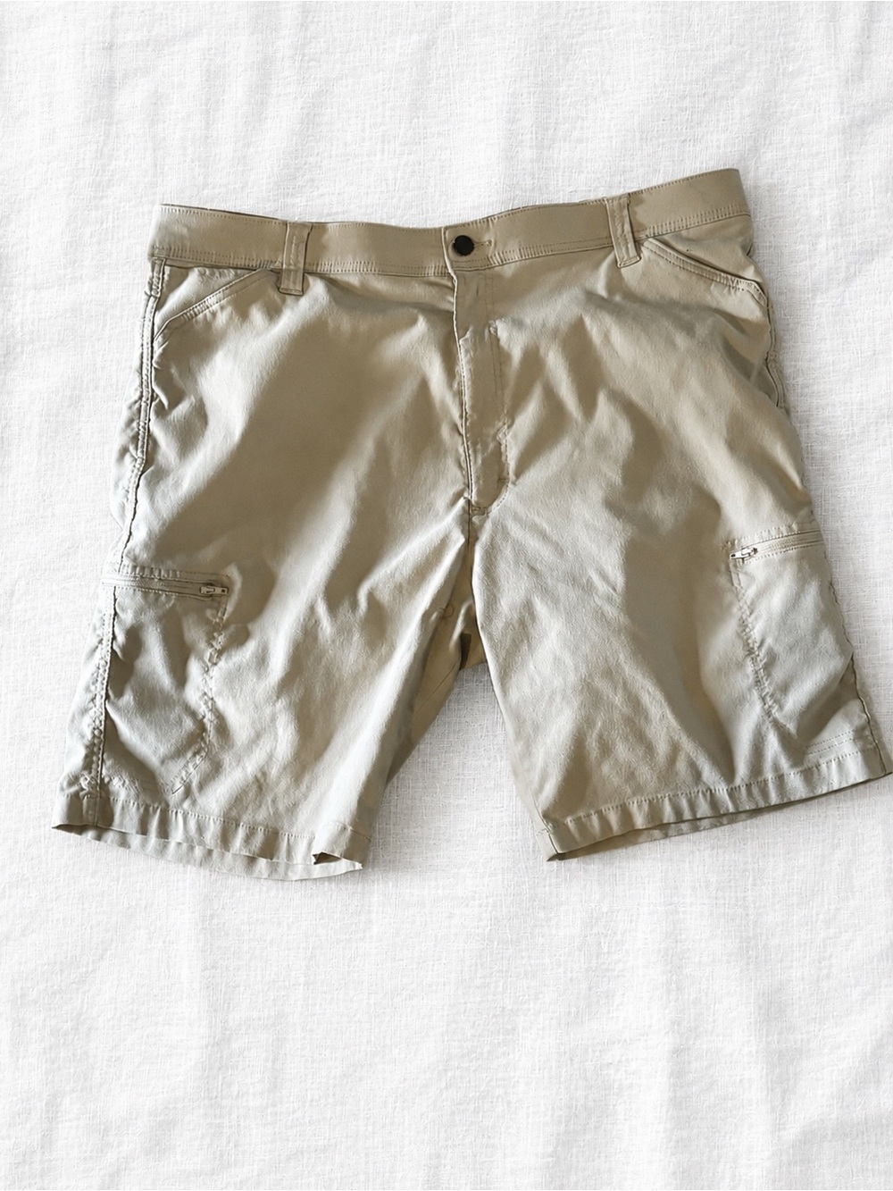 Men's Casual Cargo Shorts in Khaki - Lightweight Summer Wear